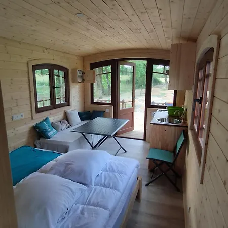 Roulotte Confort A La Ferme 2 *